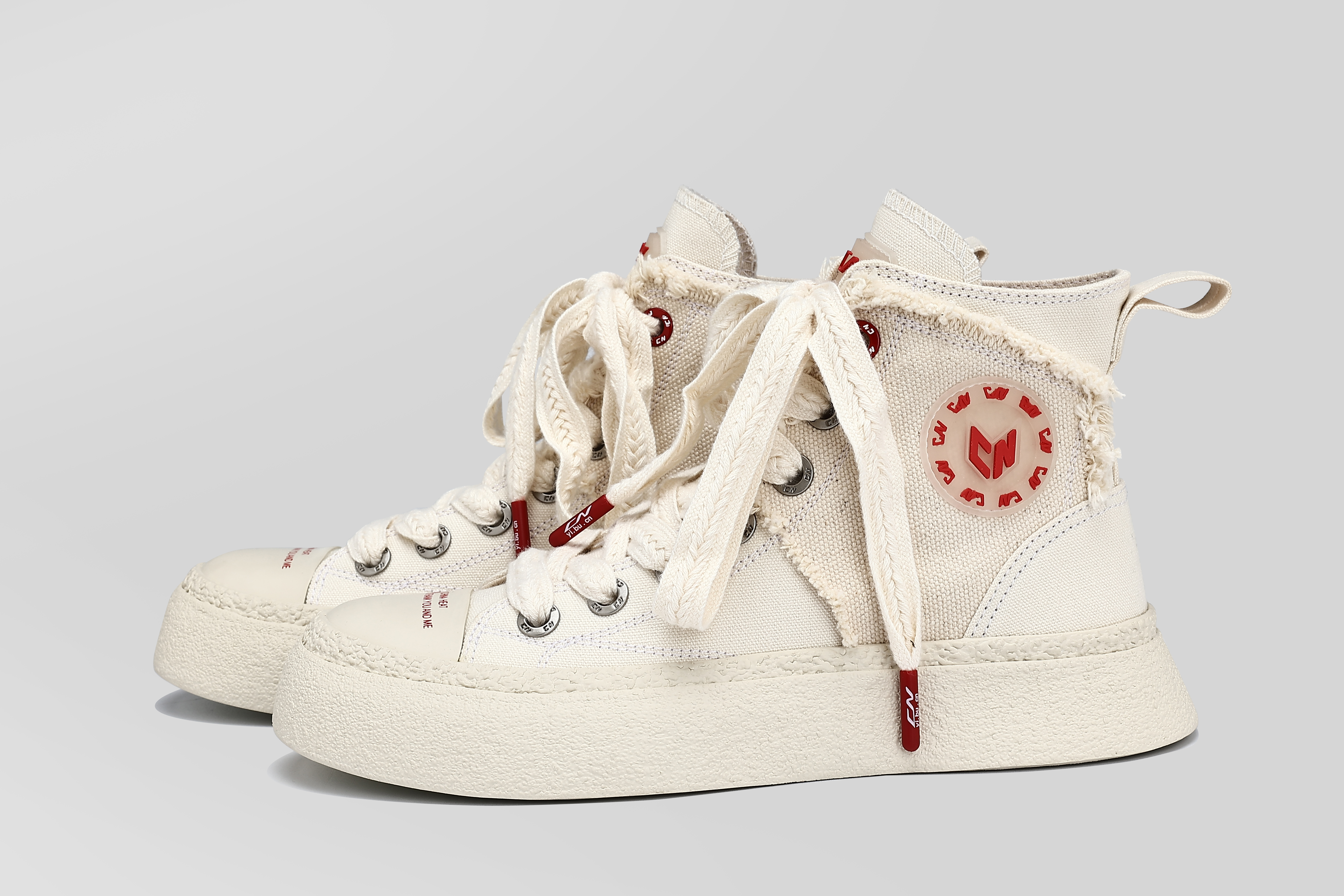 与匡威万斯一样的便宜帆布鞋,帆布鞋不只有匡威和万斯