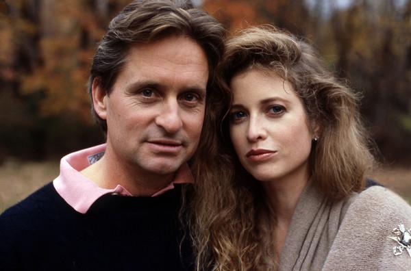 泽塔·琼斯：守了花心老公23年，女儿像父亲，儿子遗传她的高颜值