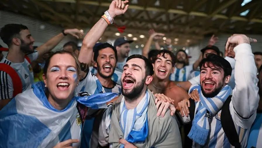 梅西靠天赋c罗靠努力,梅西的天赋和c罗的自律