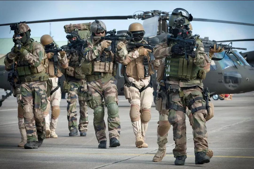 俄军精锐部队，被乌军全歼，俄罗斯指挥能力太差！