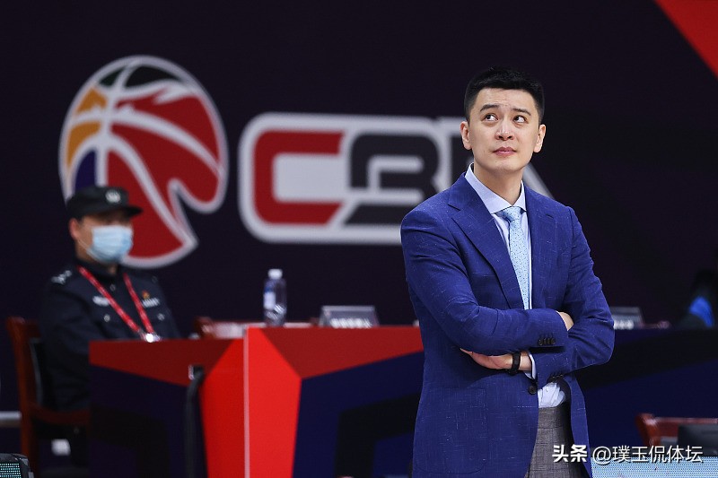 辽篮杨鸣发布会完整版,辽篮总决赛赛后发布会杨鸣