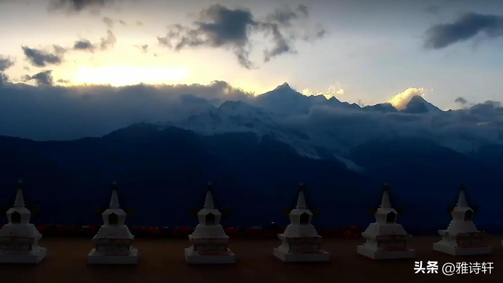 足不出户看大美云南,看到梅里雪山主峰卡瓦格博峰真美