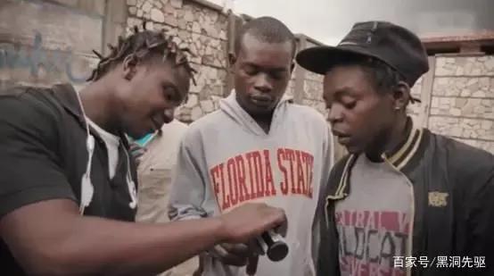 “止咳糖浆”在非洲成为爆款！空瓶堆积成山，背后原因令人心酸