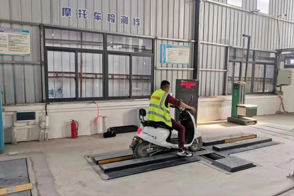 全国多地超标车换购开始！事关8省13市，需抓紧换牌，车主要留神