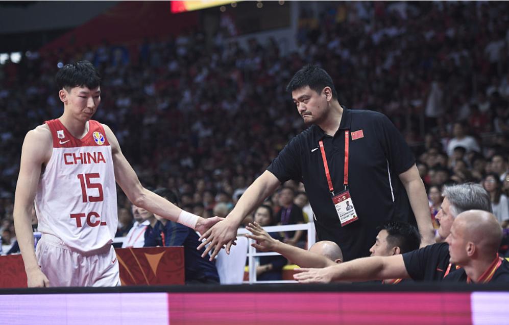 *疆新**队与周琦开启和解谈判，巩晓彬出山任新职，广东核心被禁赛