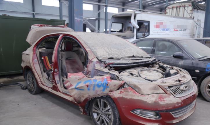 奥迪a6二手车买16款还是17款的好,08年奥迪a6手动挡二手车值多少钱