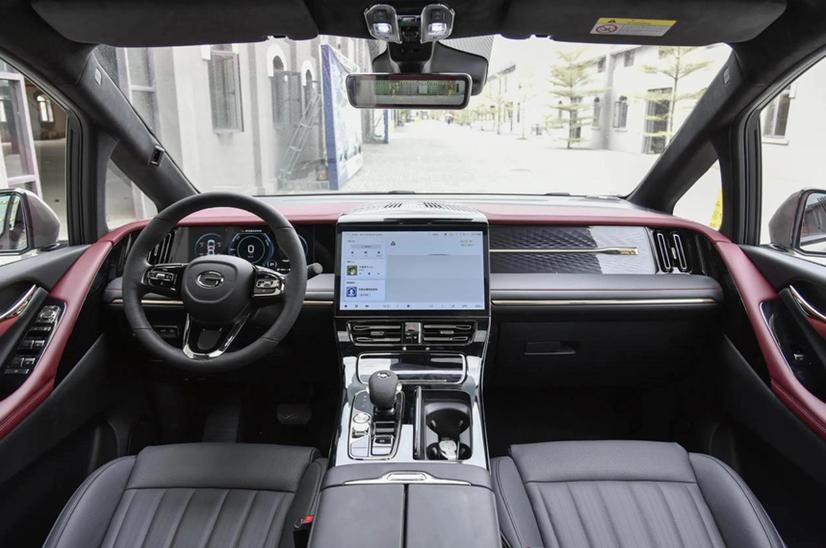 梦想家mpv跟传祺m8,梦想家对比传祺m8