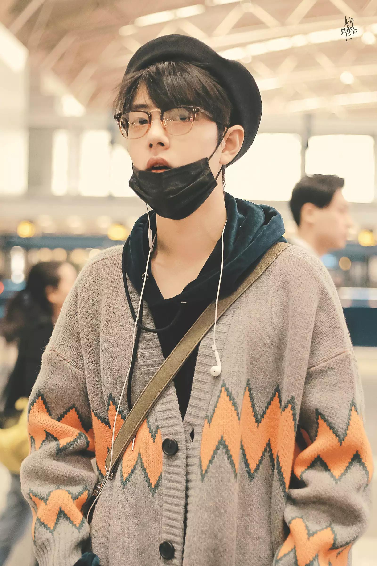 reaction肖战舞台考古,肖战x玖少年团考古完整视频