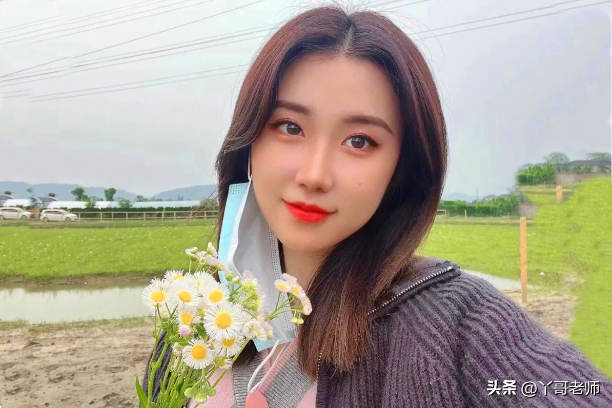 女大学生课余做“私人伴游”，挣钱快又多，她的感受如何