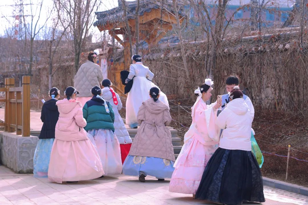 不一样的延吉旅行！坐上一辆复古铛铛车，深度感受朝鲜族历史文化