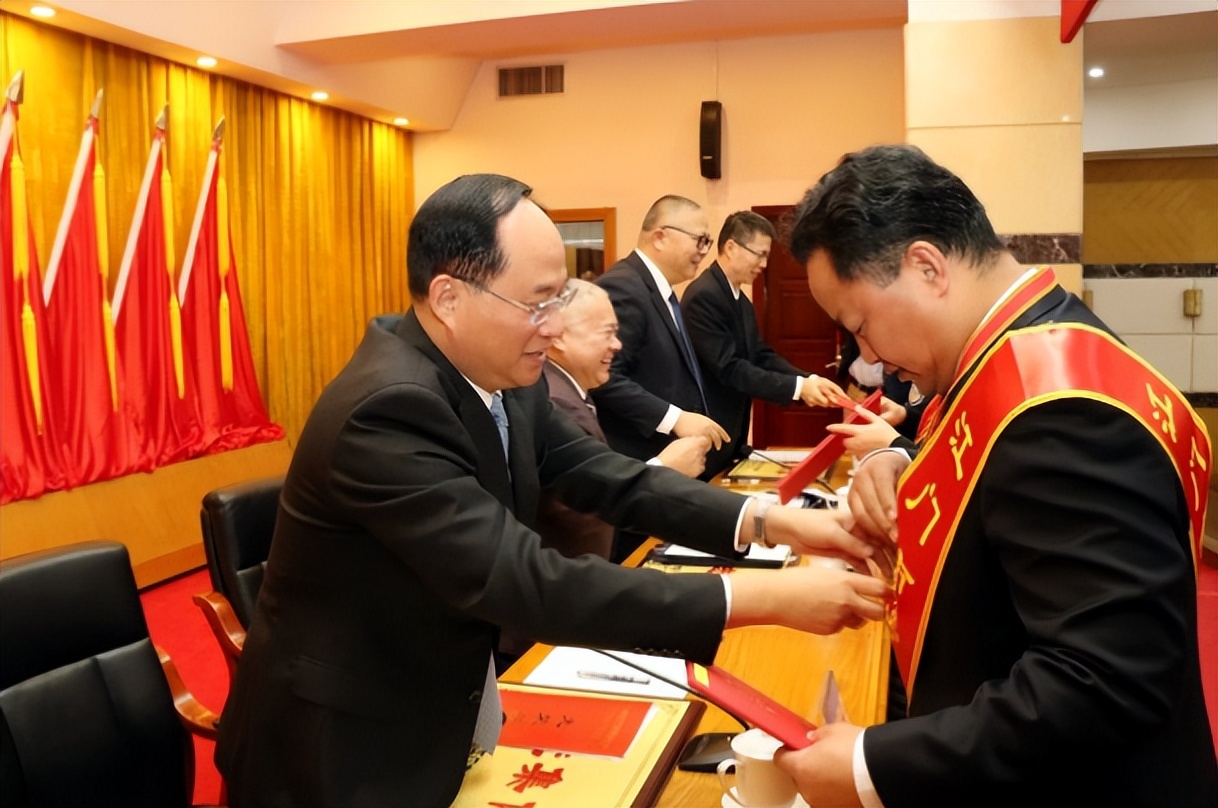 深度探究传统社会的道德化行政及其当代影响