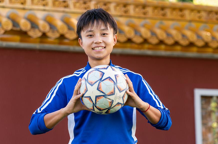 张琳艳开局,张琳艳冲刺100米速度是多少