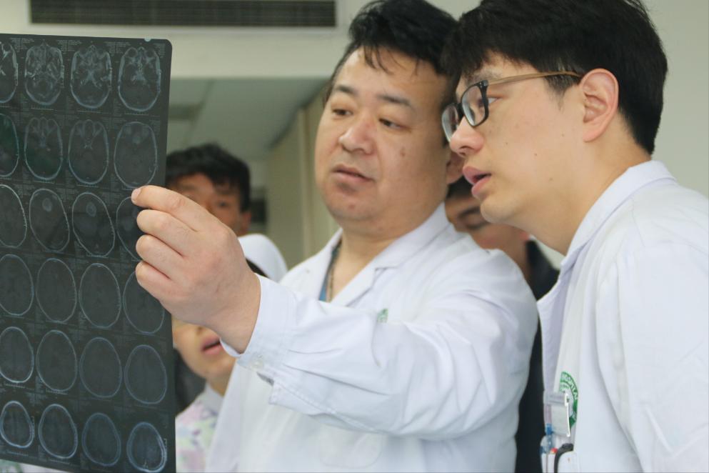 女性毛发容易掉落,女性毛发越来越重是什么原因