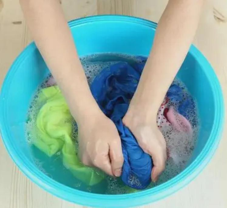 阴毛有何作用？要刮掉吗？从黑变白表示着什么？不要羞于了解