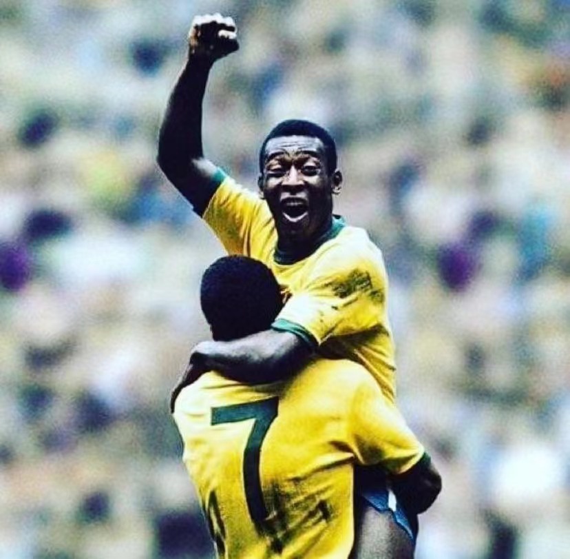 球王贝利和c罗梅西,梅西c罗悼念球王贝利