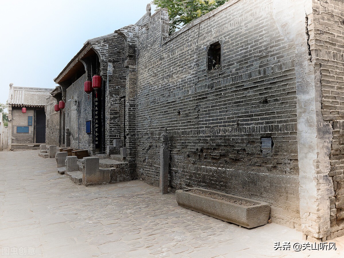 门前见方塘风水,门前见方塘好不好