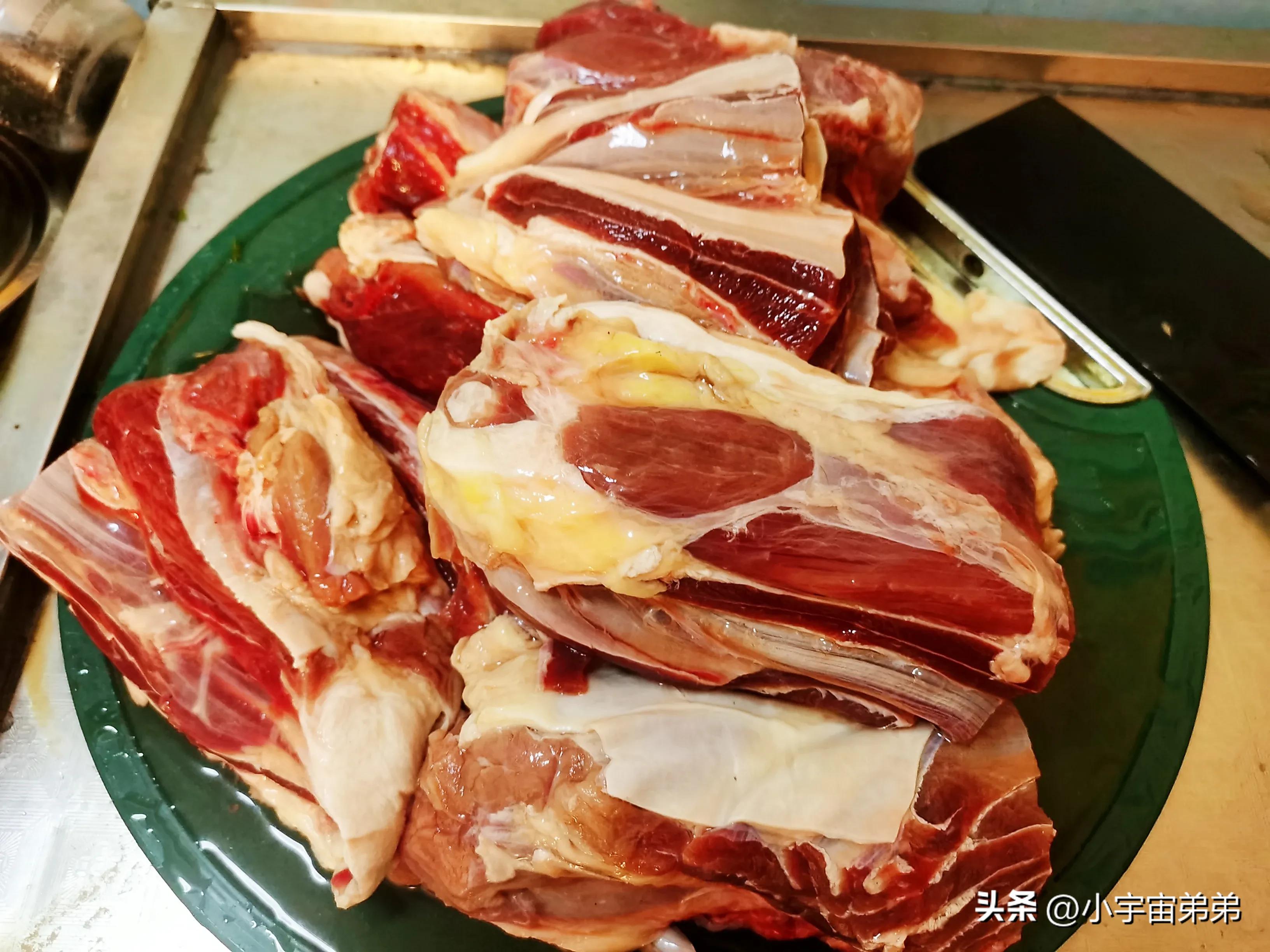 家庭简单又好吃的炖酱牛肉,一日三餐酱牛肉做法