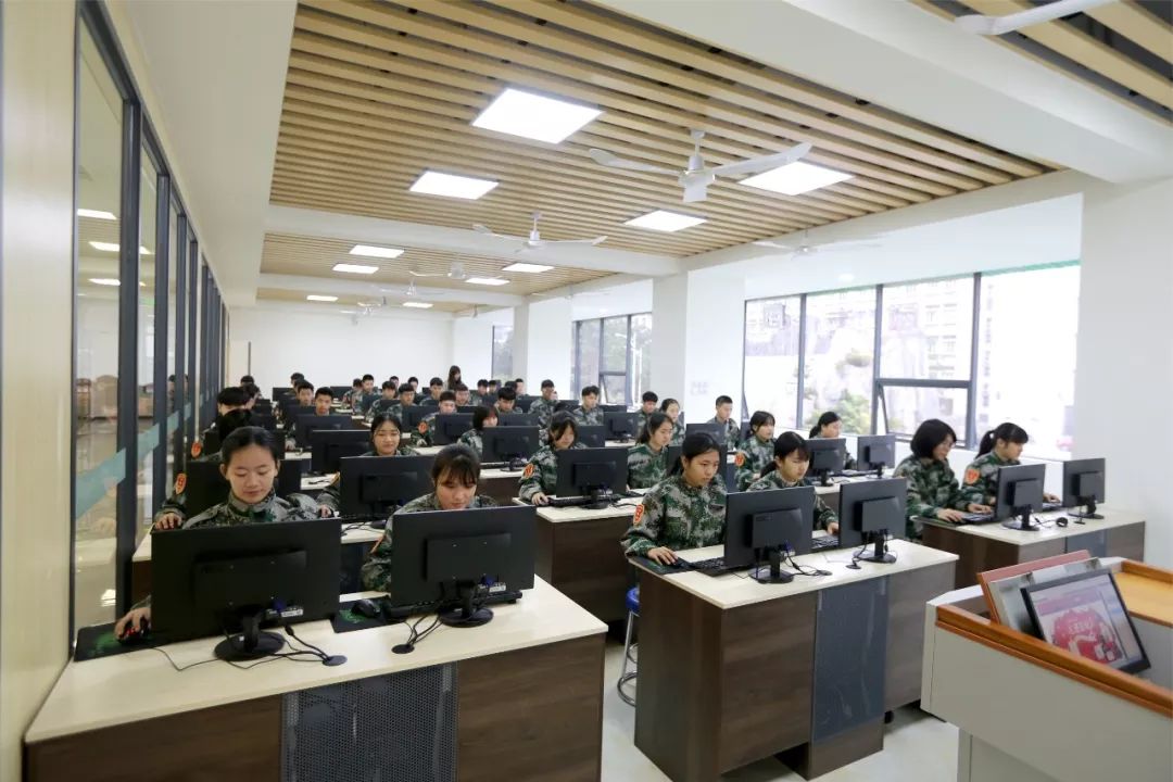 月入过万的职校工作,月薪过万的中职工作