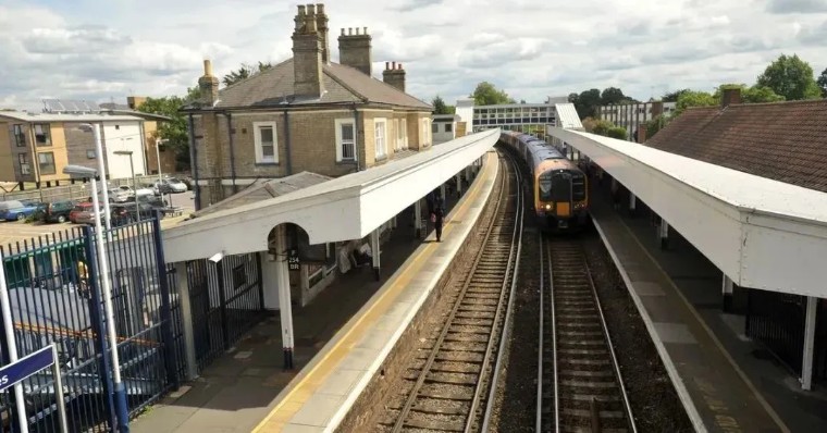 伦敦富人小镇,探索伦敦贫民窟