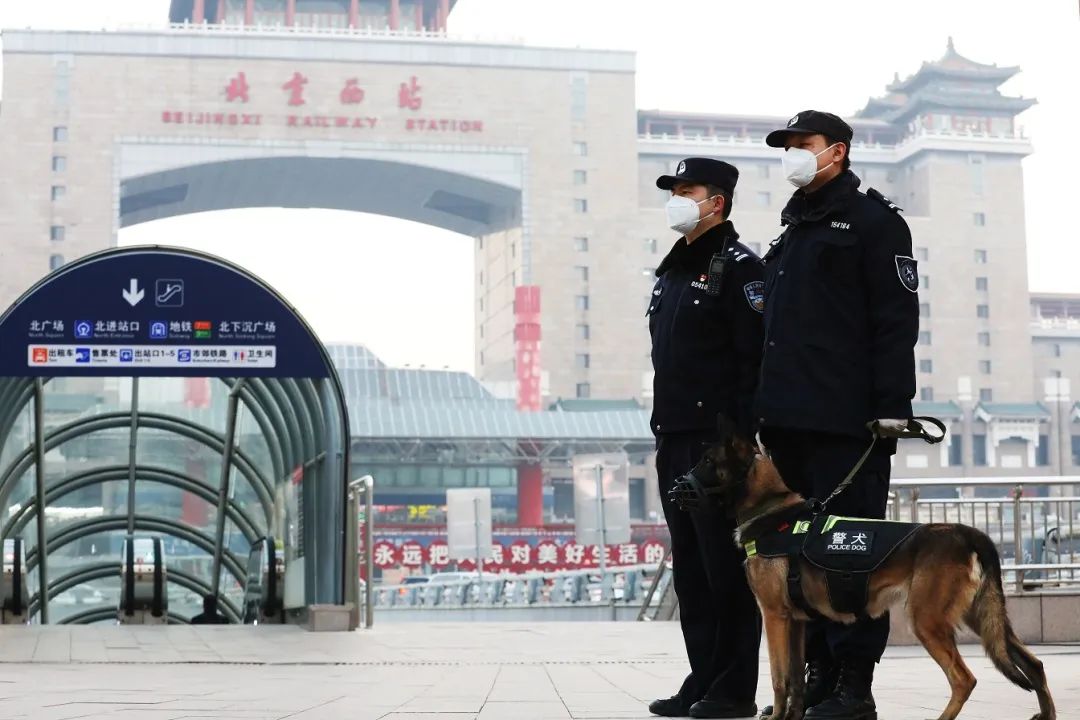 公安心向党护航新征程广东,公安心向党护航新征程图文