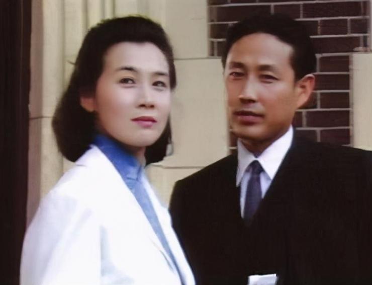 围城方鸿渐和苏文纨的关系,围城中为什么苏文纨会看上方鸿渐