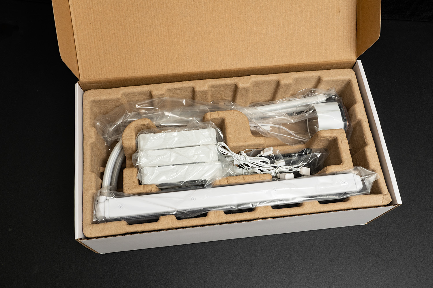 鑫谷御风机箱3060ti火神,鑫谷昆仑御风机箱价格