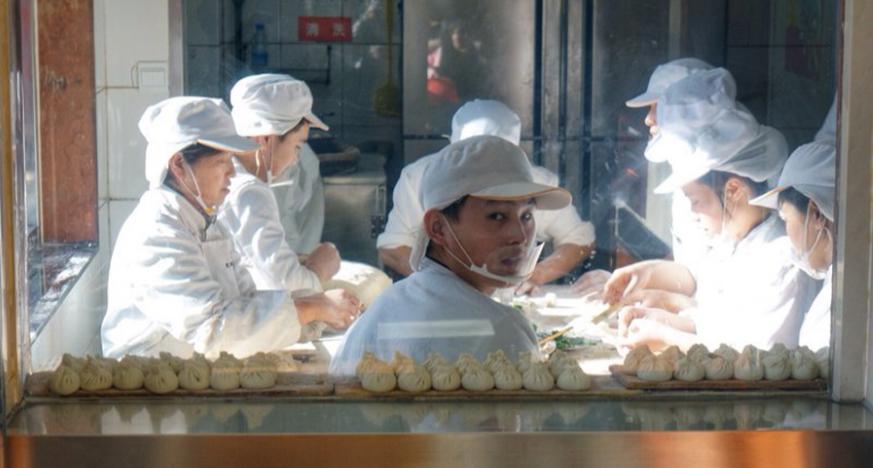 小小包子铺生意火爆,小小的包子店盈利