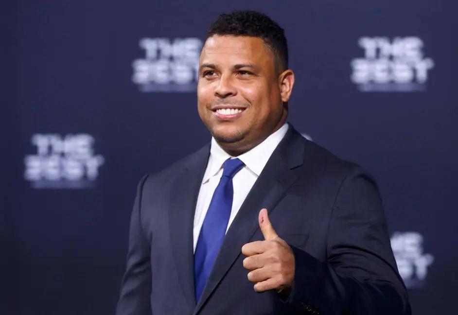 来自外星球的足球运动员,外太空球星