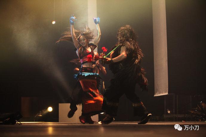 万小刀那英,万小刀女生版