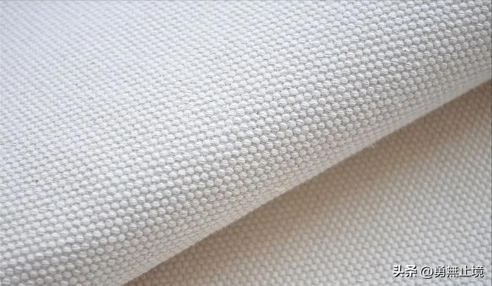 电脑双肩包哪个牌子比较好看实惠,性价比高的电脑双肩包推荐