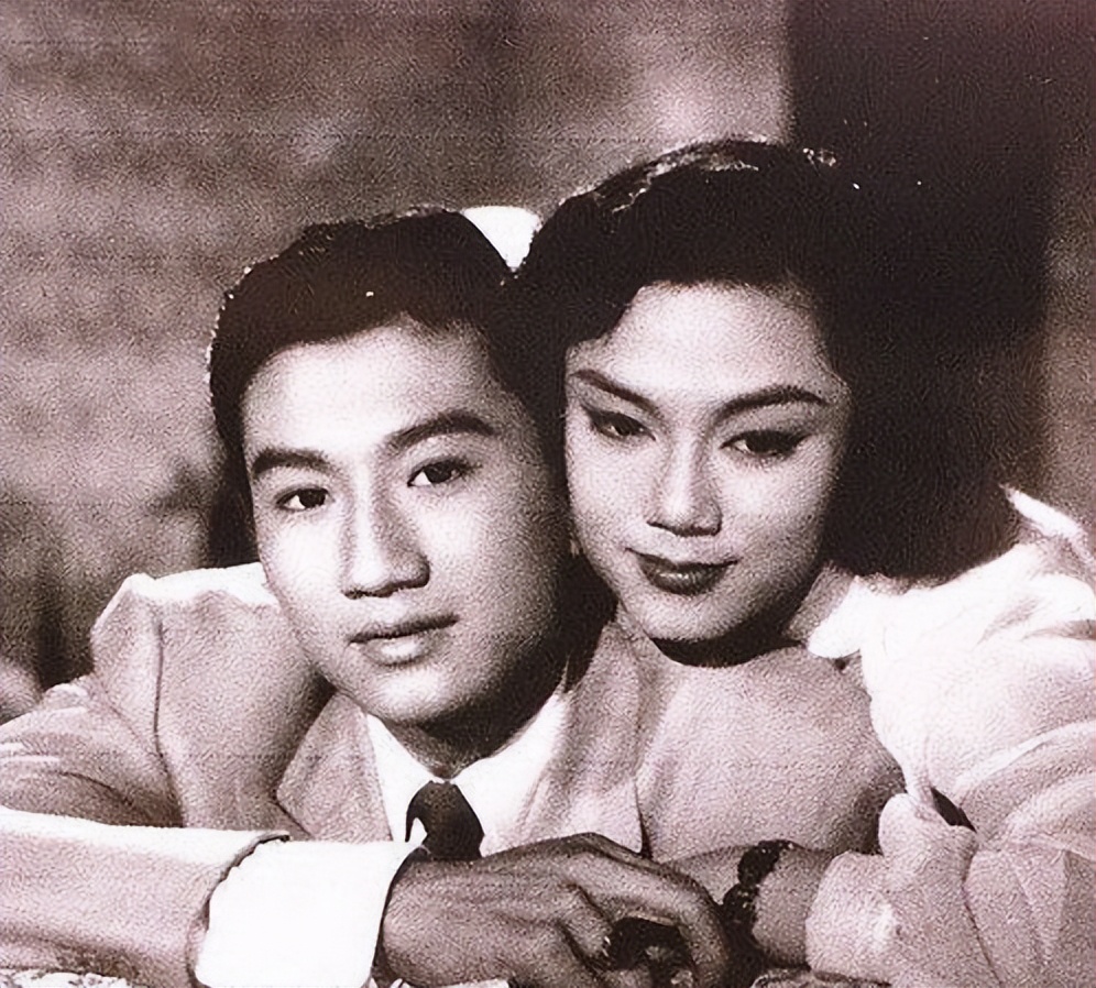 相差49岁的爷孙恋，12年后换回2000万分手费，coco这么做值吗？