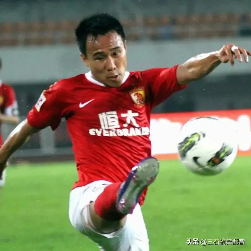 中国足坛十大传奇右边锋,足坛历史左右脚最佳阵容