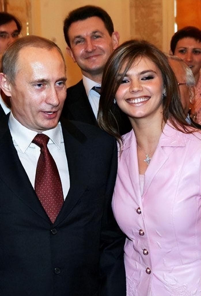 俄体操女星卡巴耶娃,普京和体操名将卡巴耶娃照片