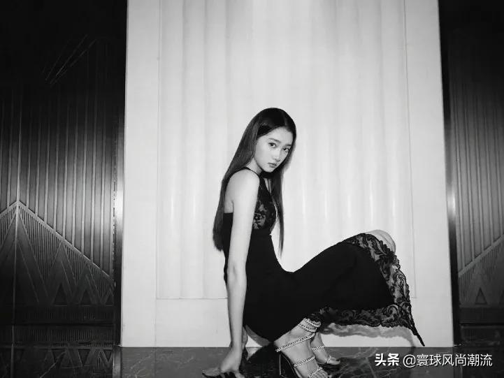 关晓彤这几年穿衣的变化,关晓彤穿搭有多大胆