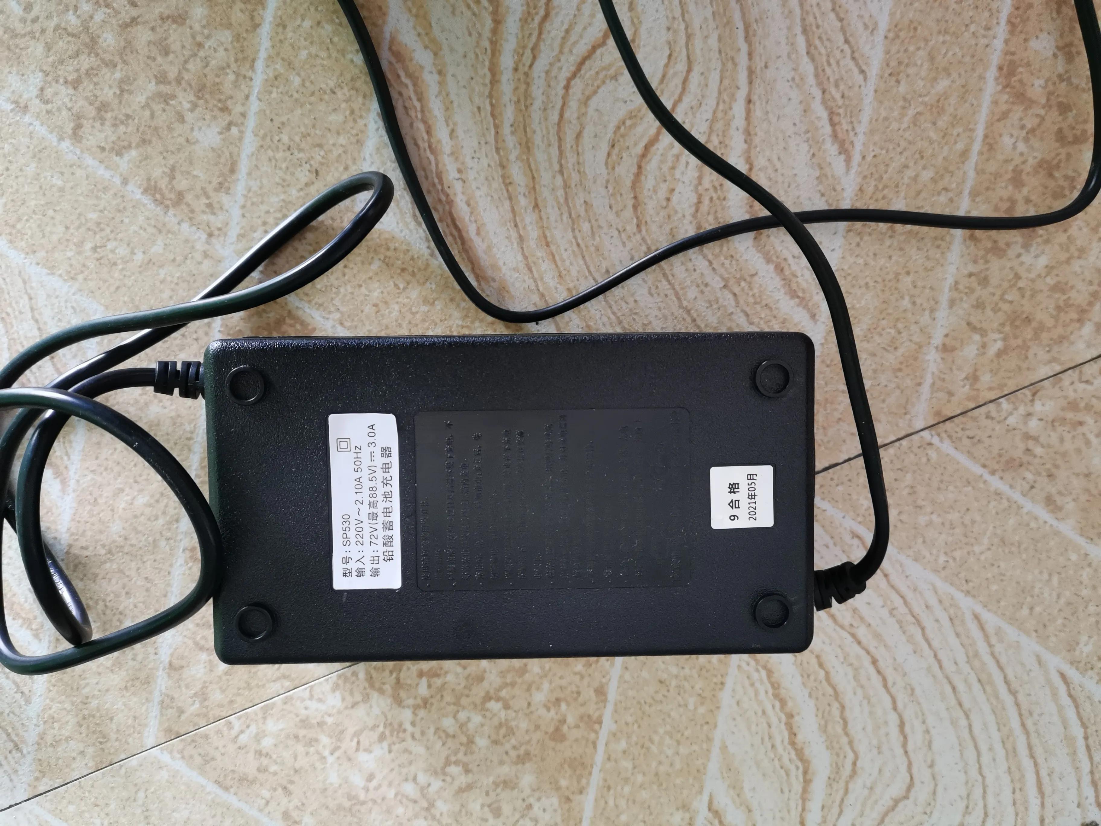 雅迪72v充电器能不能给60v充电用,72v充电器能给60v车充电吗