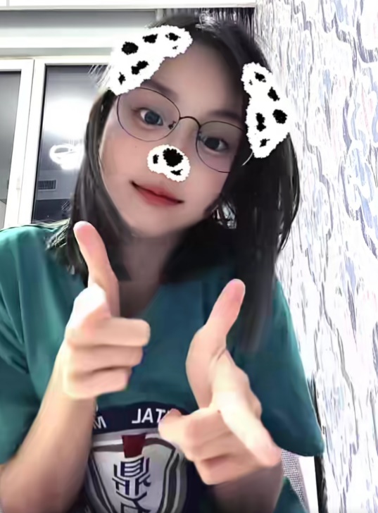 甜馨现在的发型,小甜馨发型美出新高度