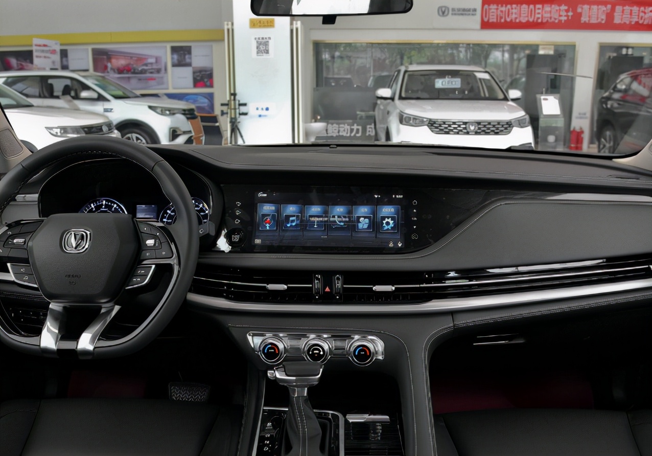 17.58万的车,长安cs95最新款的七座