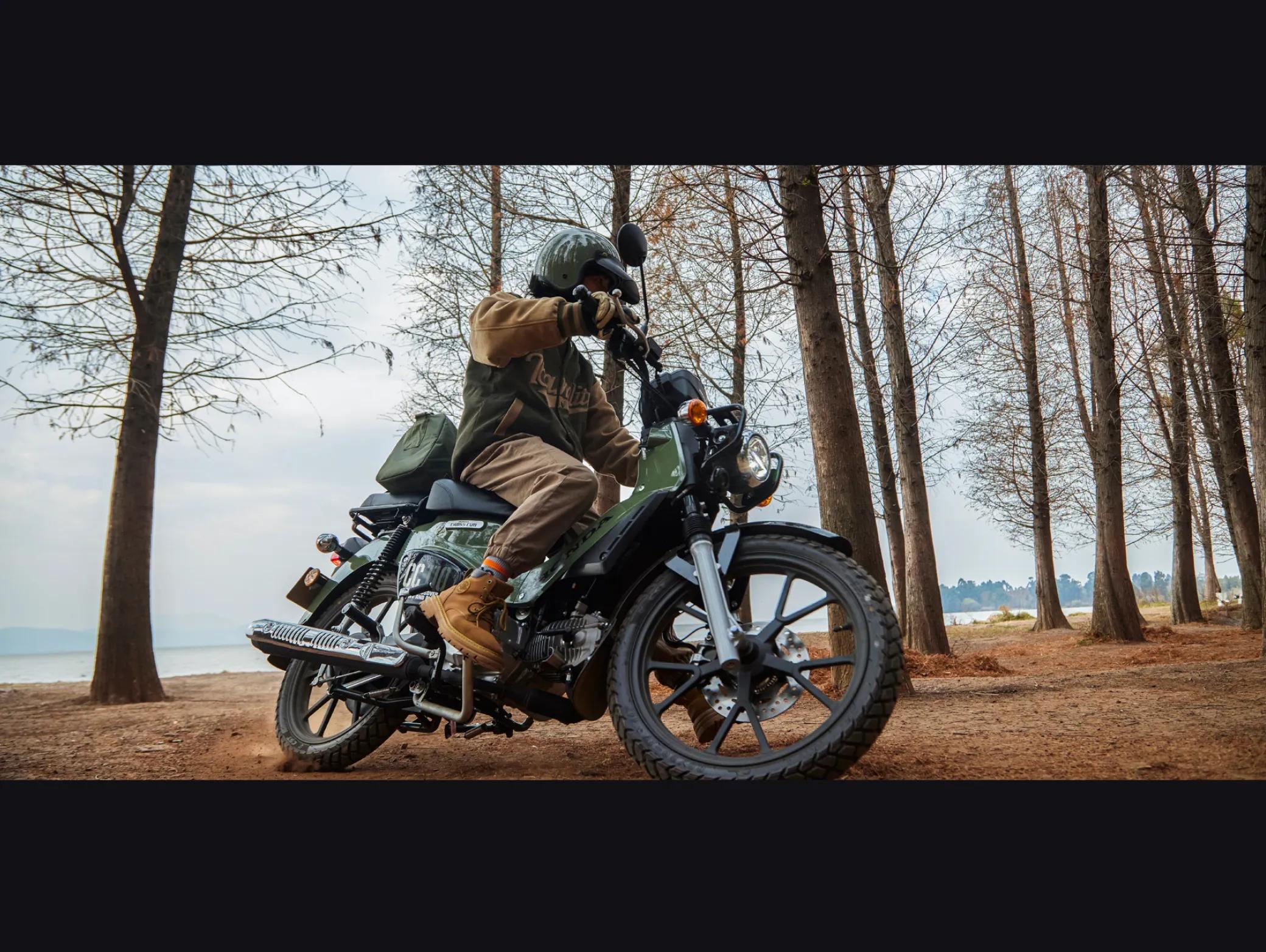 本田幼兽与弯梁摩托车哪个更省油,本田幼兽gt150弯梁摩托车