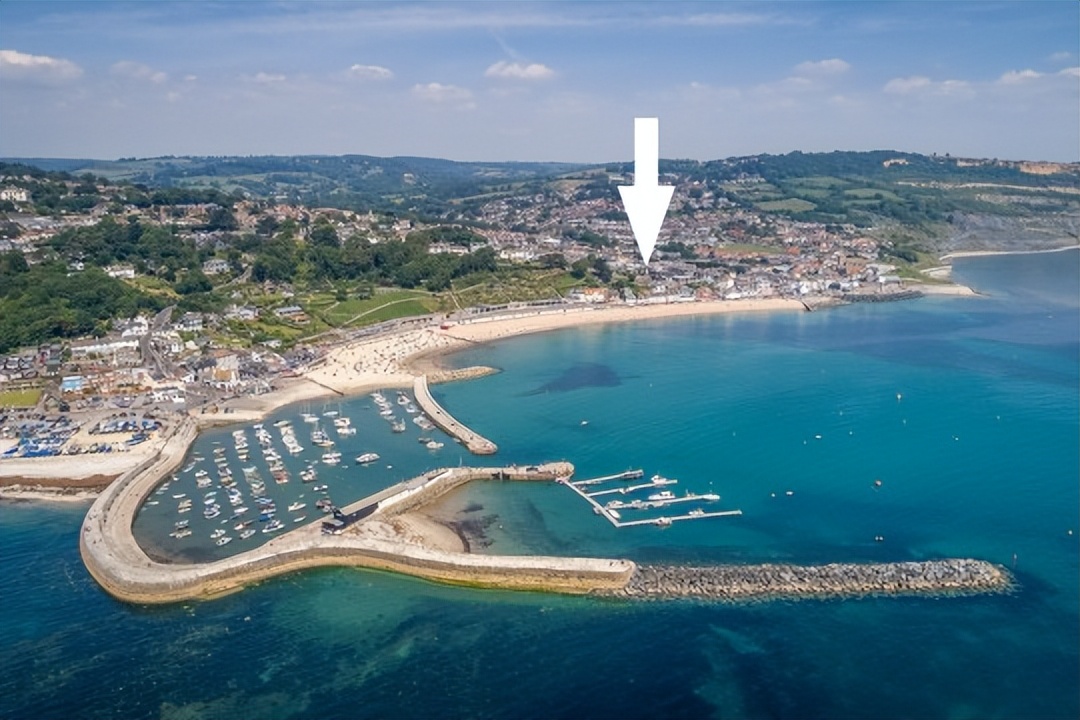 英国最伟大的女作家简·奥斯汀：她的海滨故居，朴素典雅