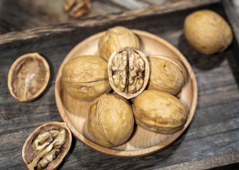 农家自种老品种核桃营养好吃,最值得种植的核桃