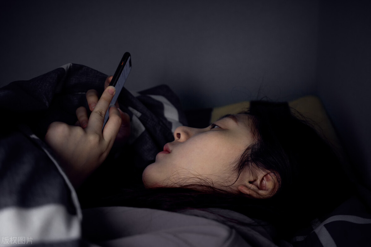 染发头皮屑多是什么原因,染发之后头皮屑严重是什么原因