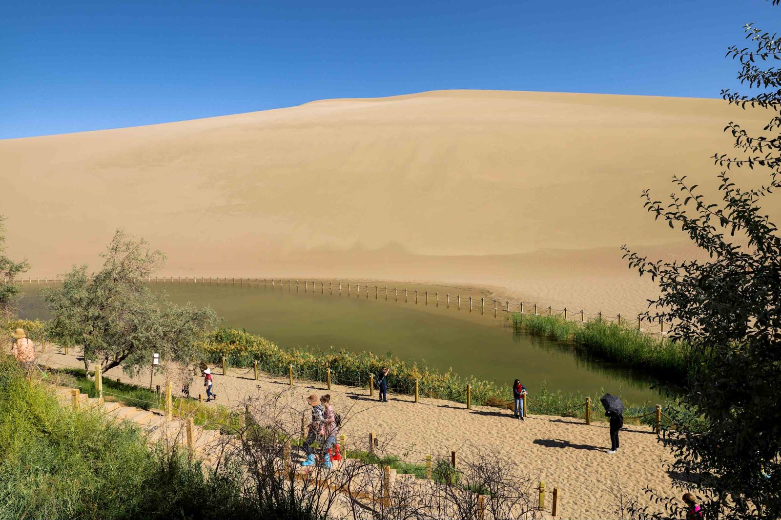 敦煌鸣沙山月牙泉游玩攻略,敦煌月牙泉鸣沙山详细旅游攻略