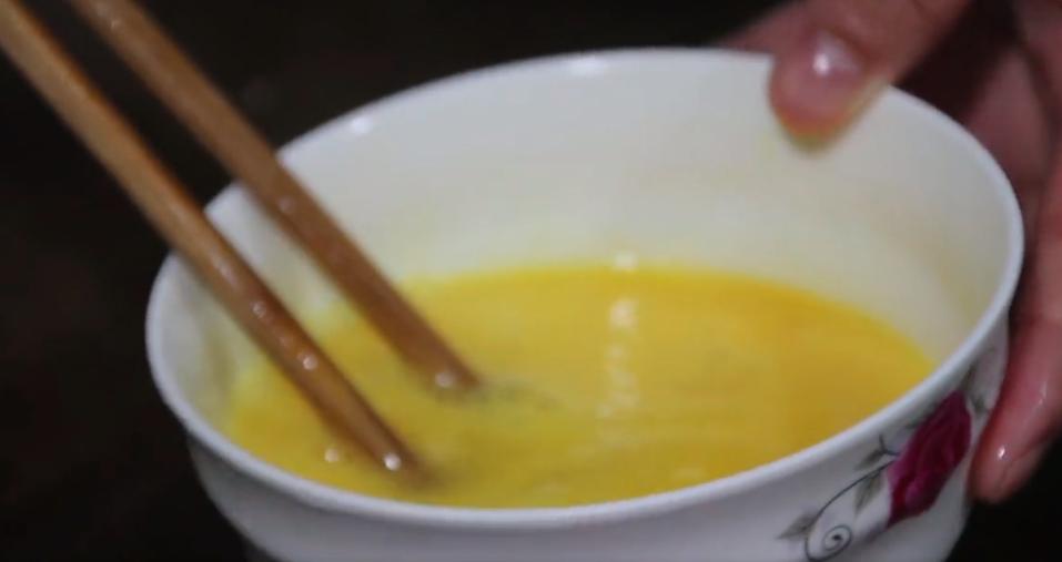 炒蒜苔怎么避免炒糊了,炒蒜苔时最忌直接焯水