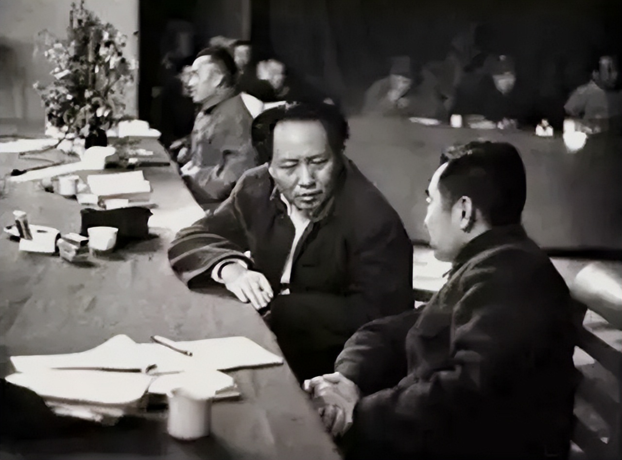 69年九大名单出炉，毛主席发怒：怎么没他？此人痛哭：主席记得我