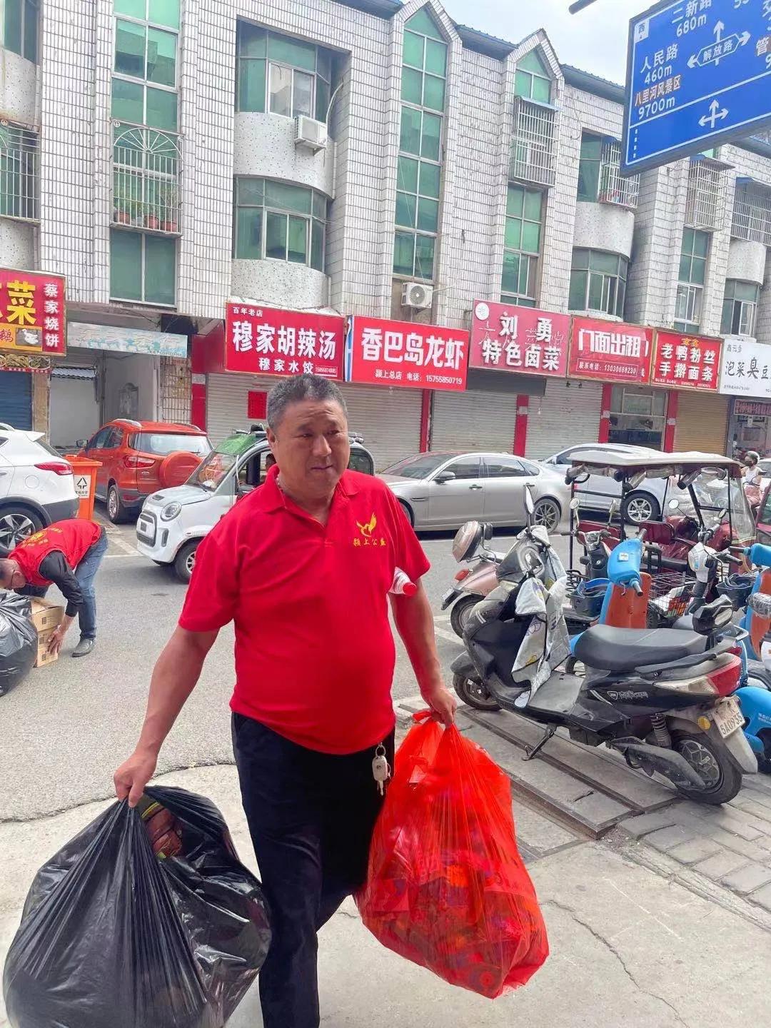 爱心筑梦·情暖童心—颍上公益携上海乐浩举行迎六一主题慰问活动