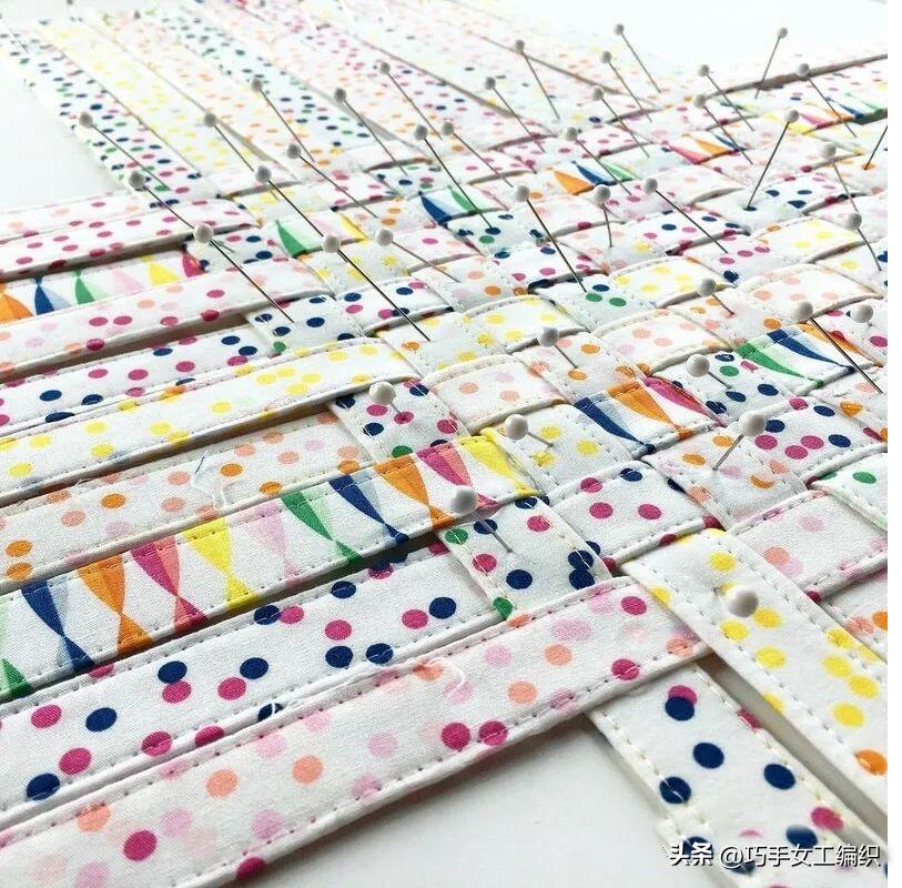 牛仔裤收纳神器改造,旧牛仔裤布条再利用的妙招