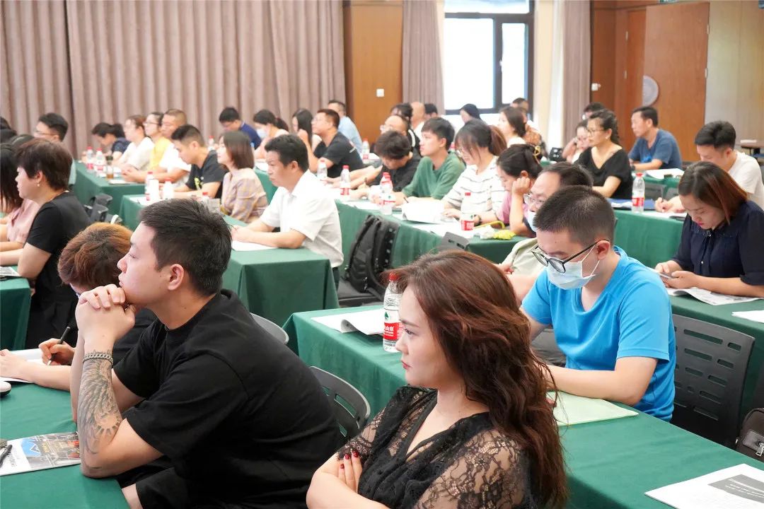 合一领袖学院收费标准,合一领袖学院资本定位