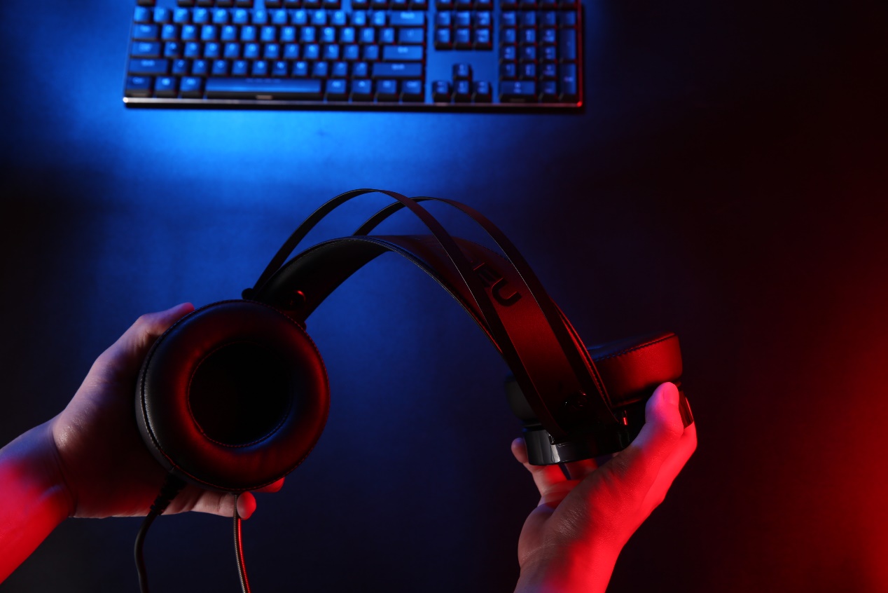 达尔优电竞游戏耳机,达尔优eh719耳机玩绝地求生