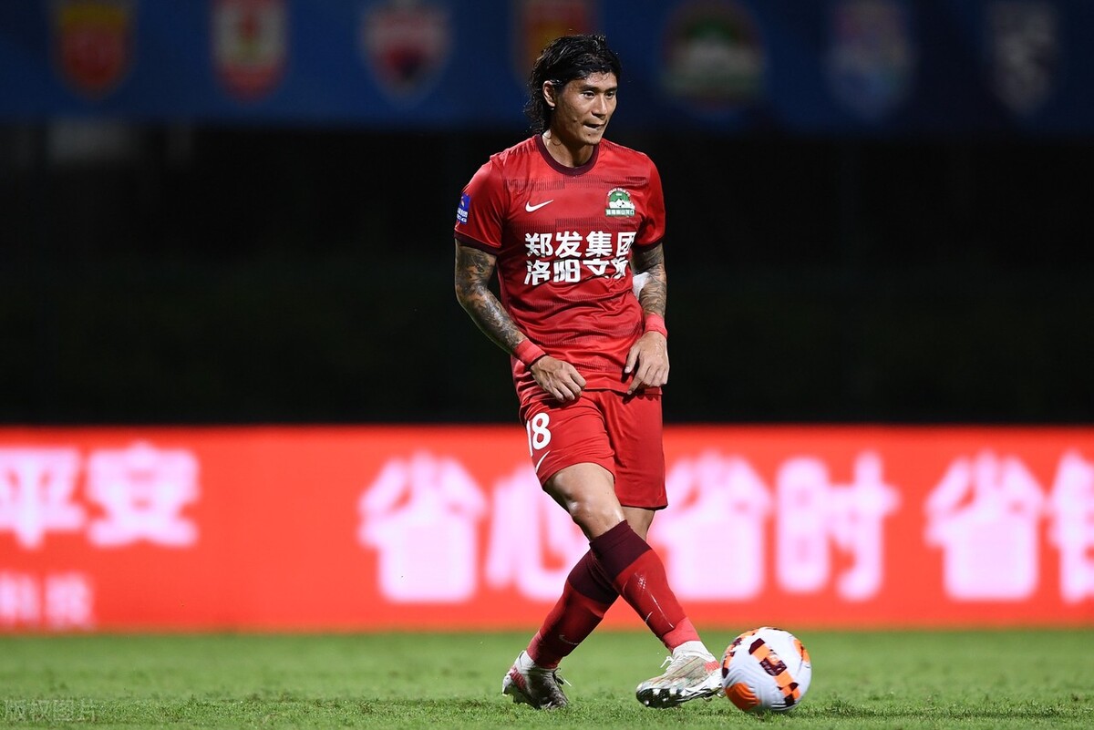 后腰标王,国足后腰推荐