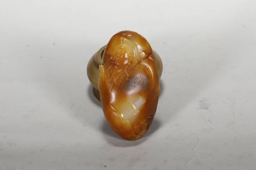 苏然玉雕的作品值得收藏么,王平和苏然哪个玉雕大师名气更大